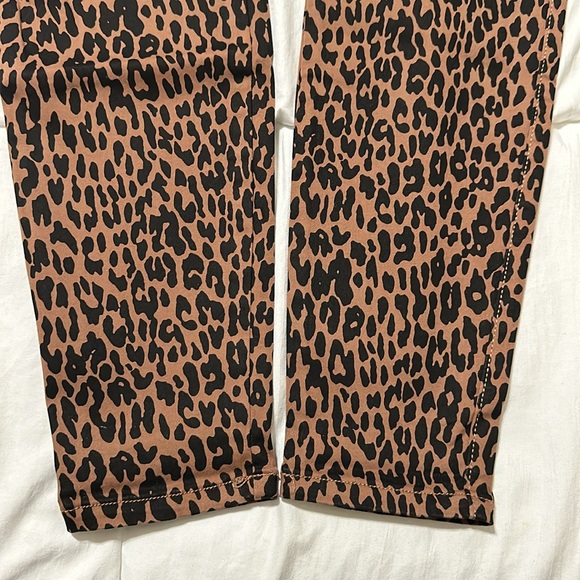 Celebrity pink leopard jeans - Picture 2 of 8